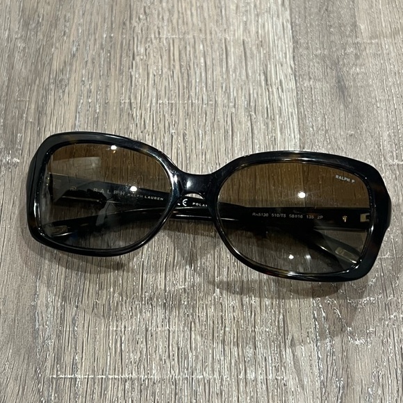 Ralph Lauren Polarized Tortoise Shell Women’s Oversized Classic Sunglasses EUC - Picture 2 of 10